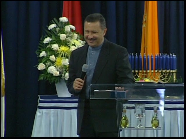 La tumba de los deseos - Pastor Juan Radhamés Fernández (1Hora)