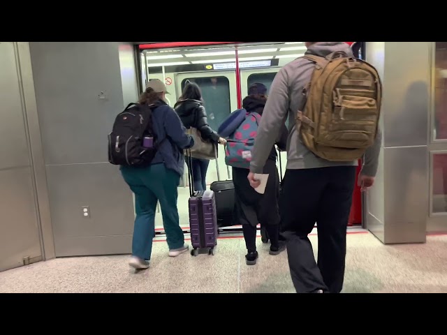 Transferring from B gates to S gates at Seattle Tacoma Airport