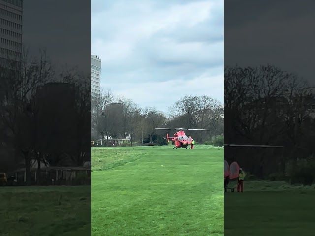 London’s Air Ambulance #hydepark #travel