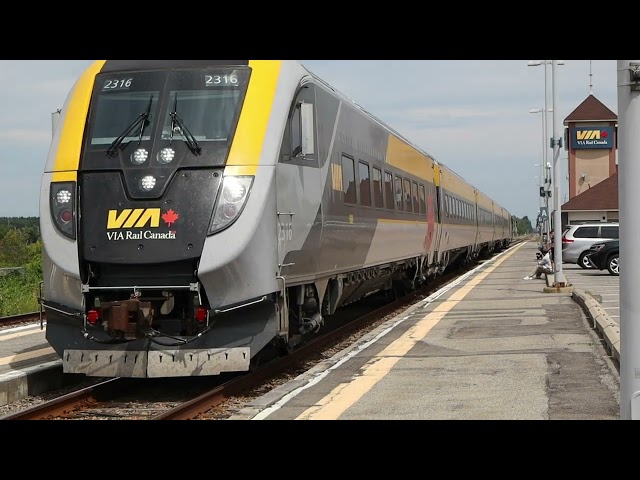 Via Rail Train 47 at Fallowfield