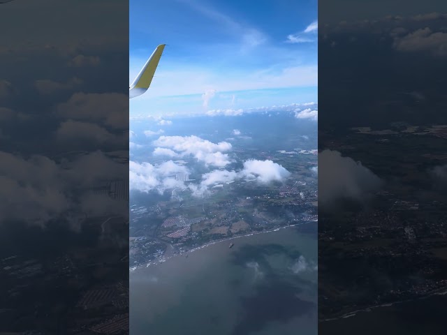 Aerial Views of Manila, Philippines from the Airplane Window ✈️🇵🇭