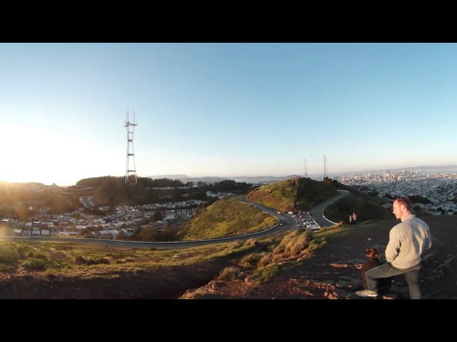 TWIN PEAKS 360 Video at Sunset San Francisco