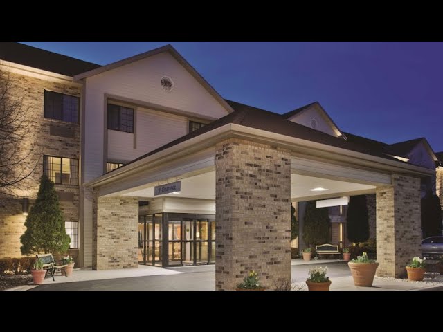 La Quinta | Deerfield | Wisconsin | Comfortable Stay| Best Place to Stay | 3 Star Hotel by Wyndham |