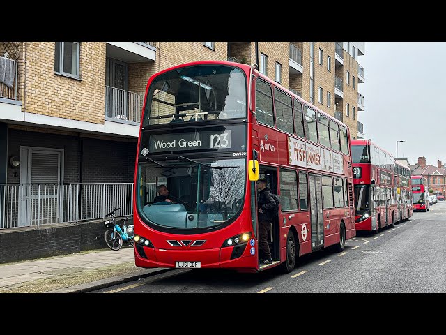 Full Route Visual | London Bus Route 123: Ilford - Wood Green (DW470 - LJ61 CDF)