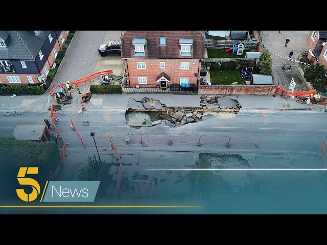 Huge sinkhole swallows up almost an entire street in Surrey | 5 News