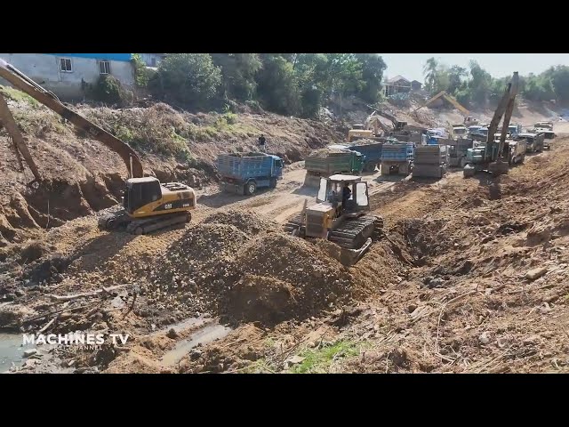 Great Project Concrete Canal Building Technology: Dozer Paving Foundation, Exca Trimming Slope