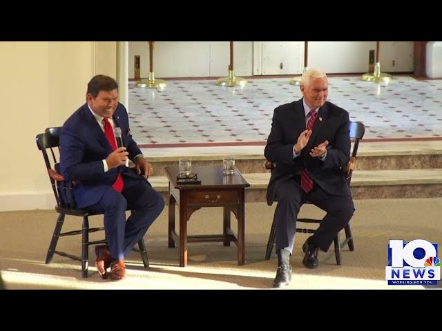 Fox News' Bret Baier impersonates Trump at Washington and Lee Mock Con