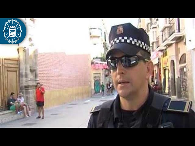 160718 - Policía Local Málaga - Feria 2016 - Acompañamiento GOA - Onda Azul