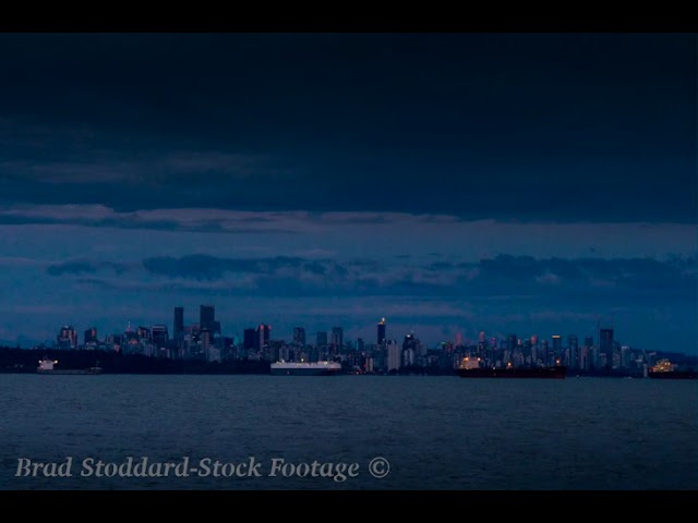 CA022 Full Moon Rises Over Vancouver BC, CA 5k 24p Time-lapse preview