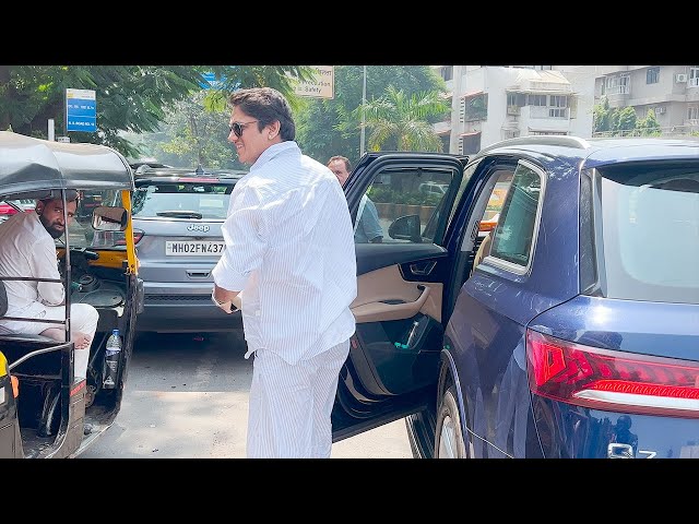 After Fantabulous Success Of Film Jaane Jaan Vijay Verma spotted Coming out of Tammanah Bhatia's Car