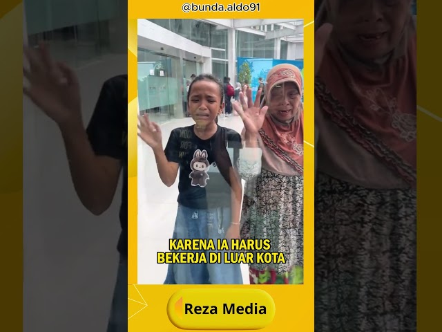 VIRAL MOMEN SEDIH  SAAT SEORANG IBU HARUS MENINGGALKAN ANAKNYA DI KAMPUNG BERSAMA NENEKNYA