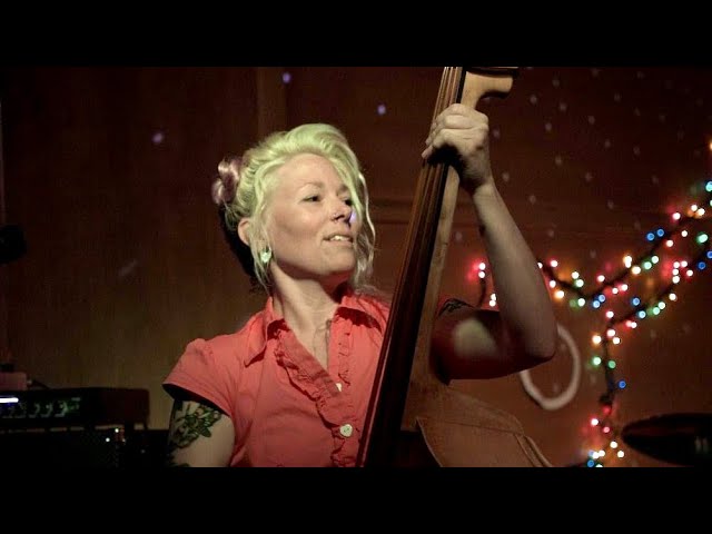 Kitten and The Tonics - Shake Rattle #uprightbass #rockabilly