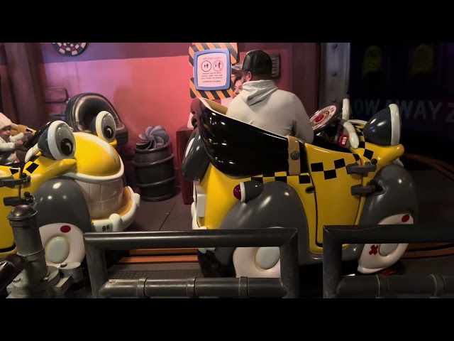 Roger Rabbit's Car Toon Spin ride at Disneyland 2025 01 12 - Part 2/3