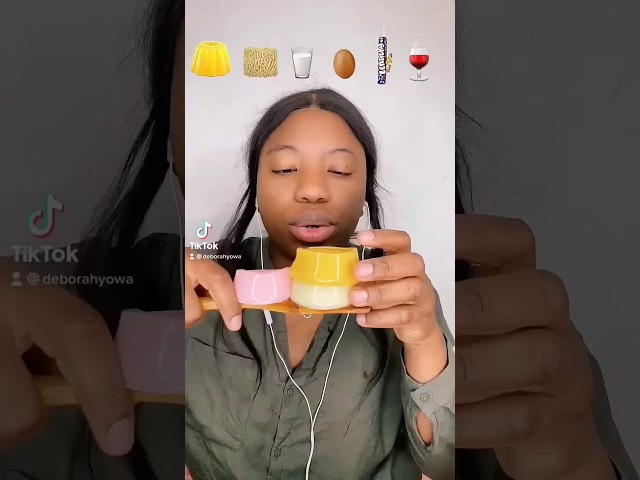 ASMR African girl Jelly eating 😂👍👍😂#funny #duet #cute #comedy #remix #tiktokvideo #shortvideo