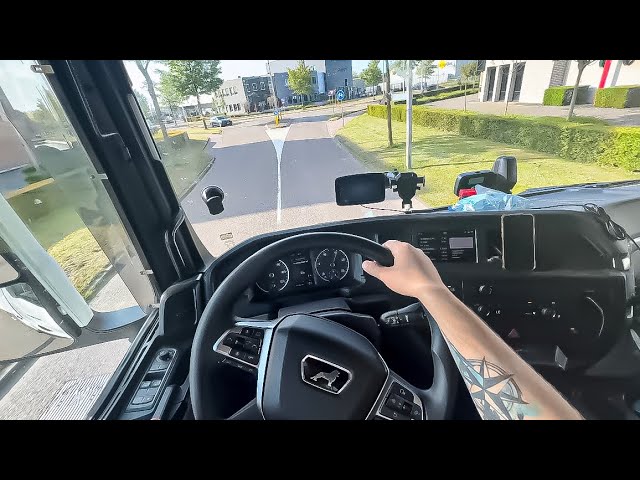 #128 🇳🇱 Trucker Morning Routine with Man TGX 510