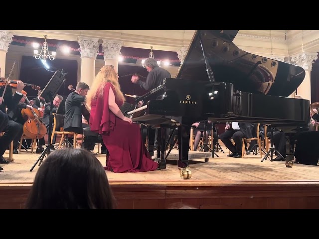 Robert Schumann Piano concerto in A minor