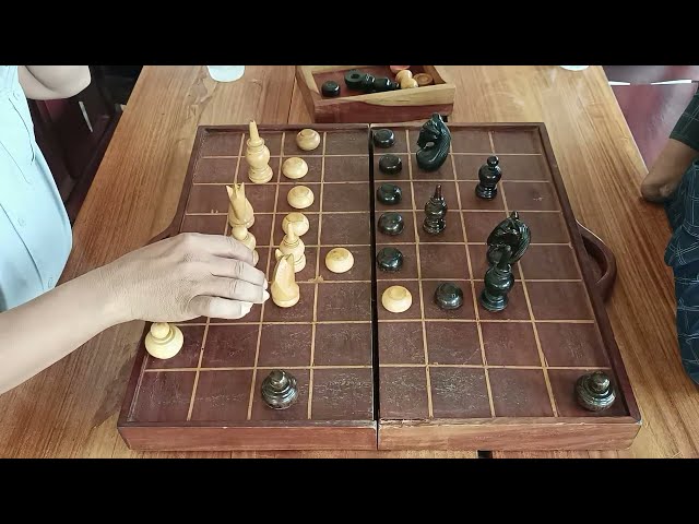 #2 Mr. Lay [WHITE CHESS] VS [BLACK CHESS] Mr. Outdom