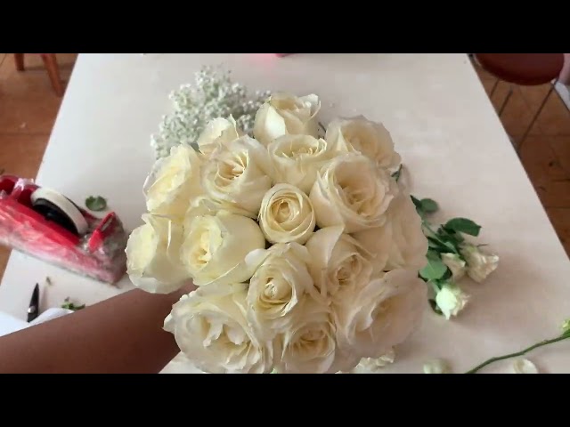 Kalo kamu mau wedding, hand tied is a must!!!