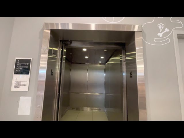 Junky Schindler HT 330A Hydraulic Elevator @ H&M, Polaris Fashion Place, Columbus, OH