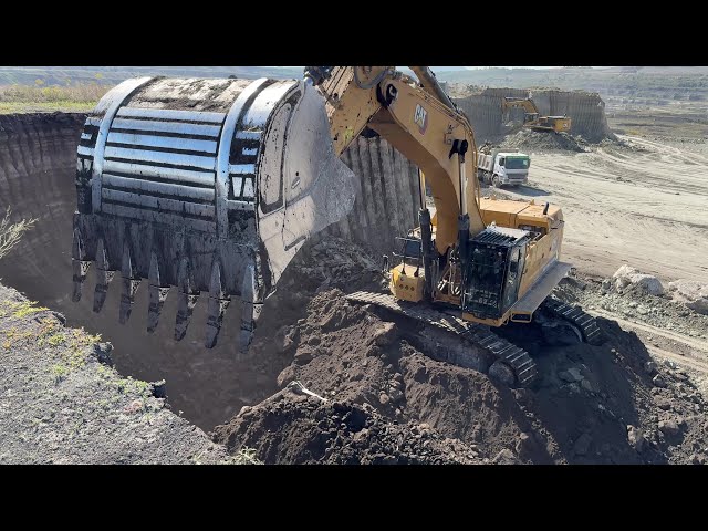 Caterpillar 395 & Cat 385C Excavators Loading Trucks - Sotiriadis/Labrianidis Mining Works - 4k