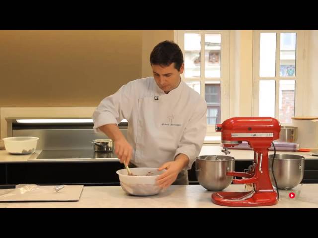 Valrhona - En coulisses avec Pierre HERME