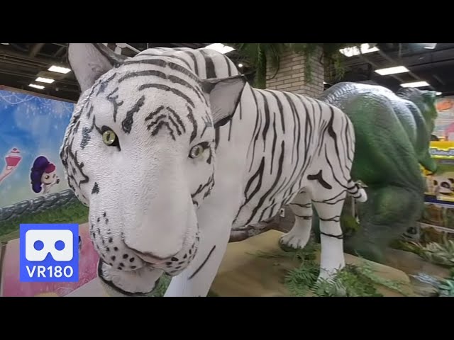 3D 180VR 4K White Tiger vs Tyrannosaurus Rex in ToysRus