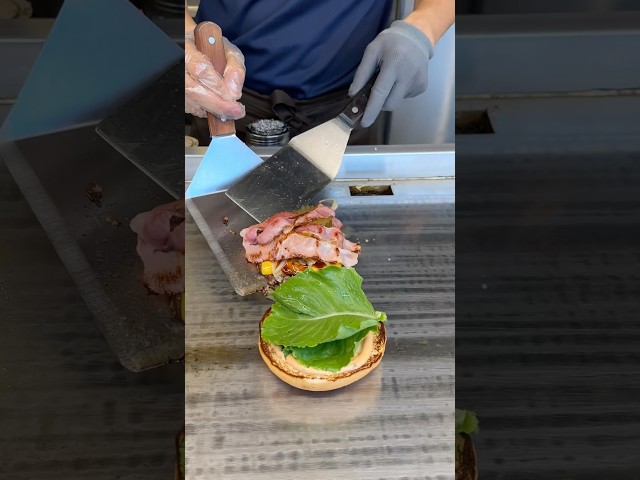 Korean Street McDonald's Bacon Hamburger - Korean street food #shortvideo