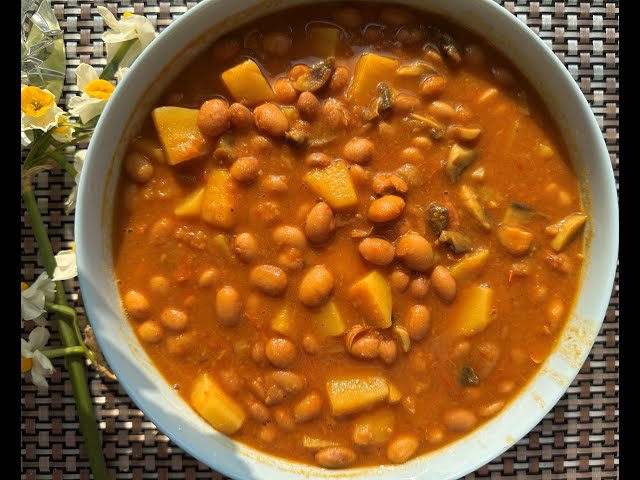 4-Ingredient Vegan Been stew: Simple, Delicious, and Perfect for Breakfast!