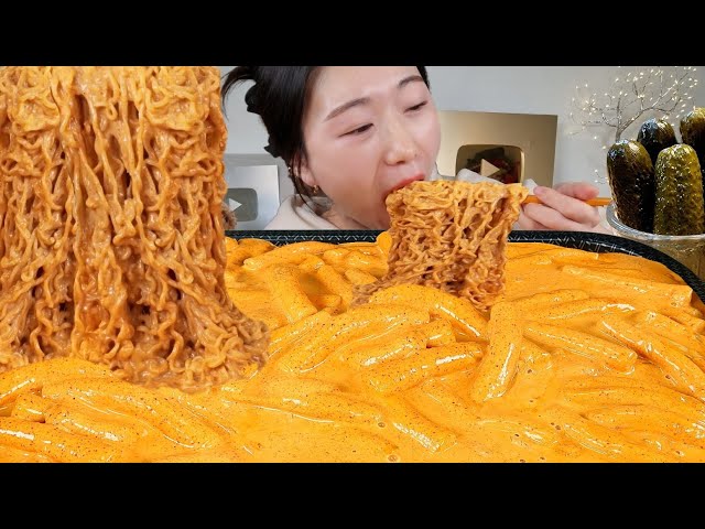 ASMR 이건 라면이 아니에요👐🏻 신전 로제떡볶이 라면사리 넣어서 통피클 리얼먹방 :) Rose tteokbokki , Pickle MUKBANG