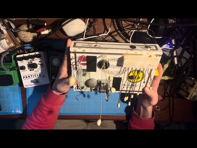 DIY Piezo Noisebox walkthrough and demo with effects pedals