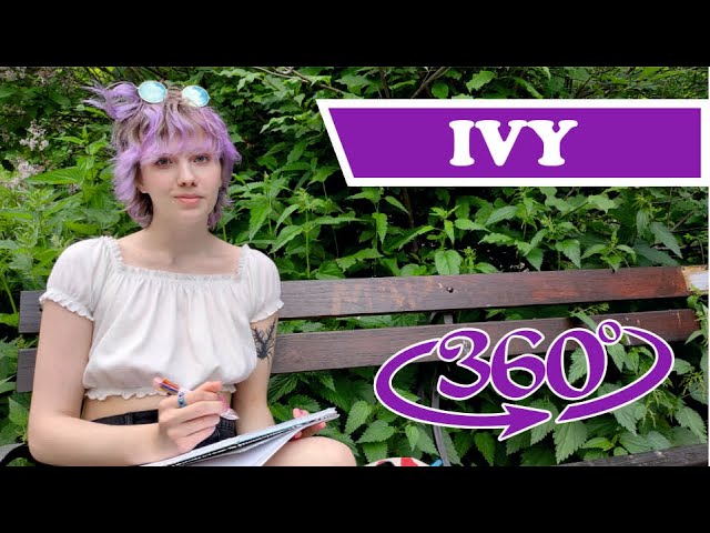 VR 360 Date with Ivy. Draws your portrait