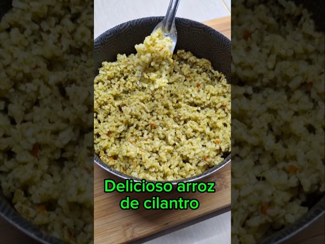 "¡Arroz de Cilantro que Te Sorprenderá! 🌿✨"#ArrozDeCilantro #RecetasFáciles #CocinaCreativa