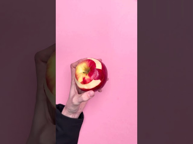 How to peel an apple without a knife