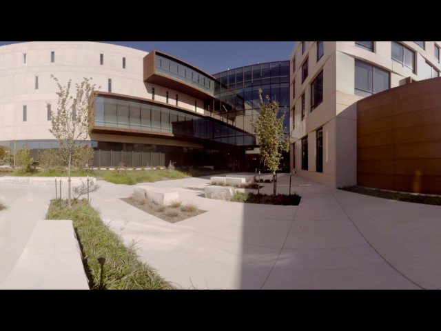 Explore Cap Fed Hall: West Plaza