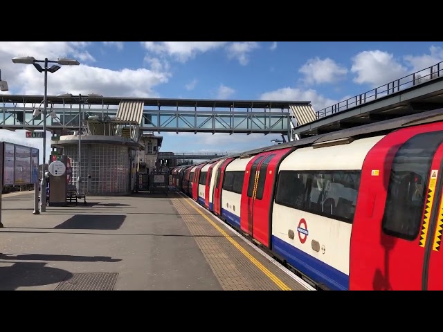 London Underground: Stanmore bound 1996 Stock Jubilee Line Train leaving Wembley Park