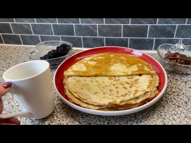 PANCAKES WITH A CUP | JUST 4 EGGS , 2 CUPS FLOUR , 2 CUBS MILK AND 1 CUP OF WATER | EASY RECIPE