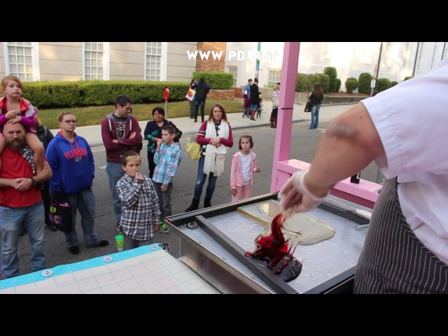 #45 Candy Canes - Street Candy Making