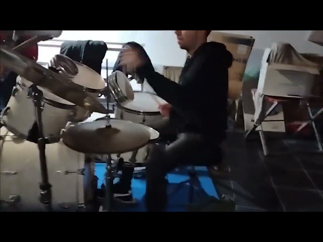 Somabuse - improvvisazione - drum session