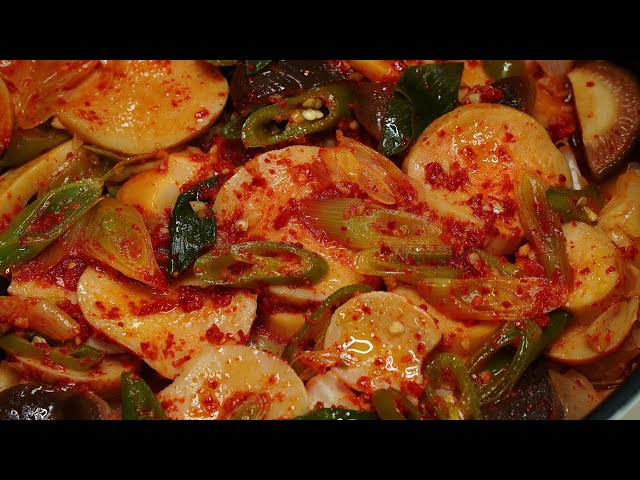 Seasonal cabbage with shiitake mushrooms.