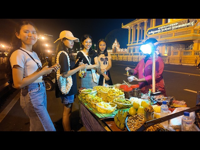 Phnom Penh Nightlife: Best Food, Skybars & Royal Palace on Pchum Ben Day 2