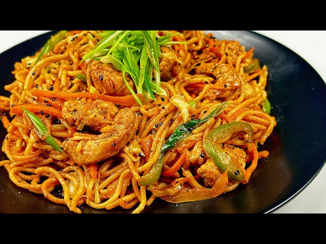 Restaurant Style Chicken Chow Mein | Easy Chow Mein Recipe