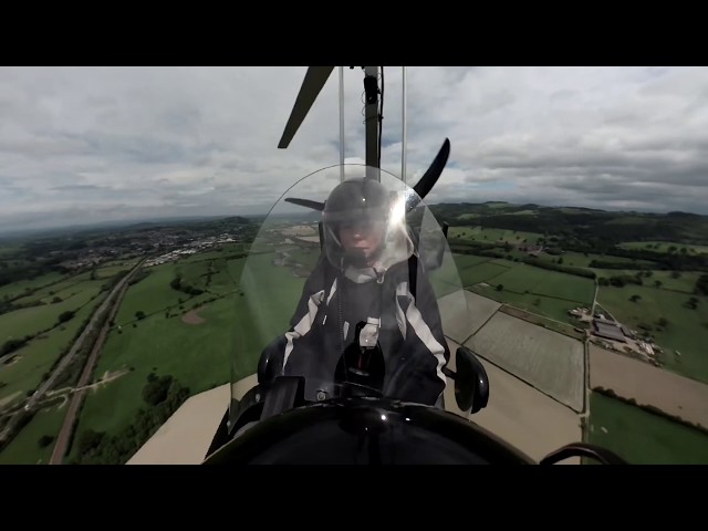 Gyrocopter to Welshpool on a gusty day