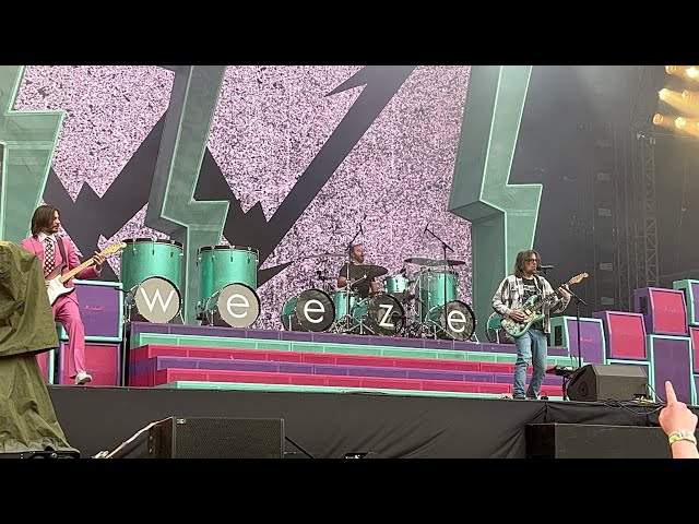 Weezer - Enter Sandman [Live at London Stadium 24.06.22]