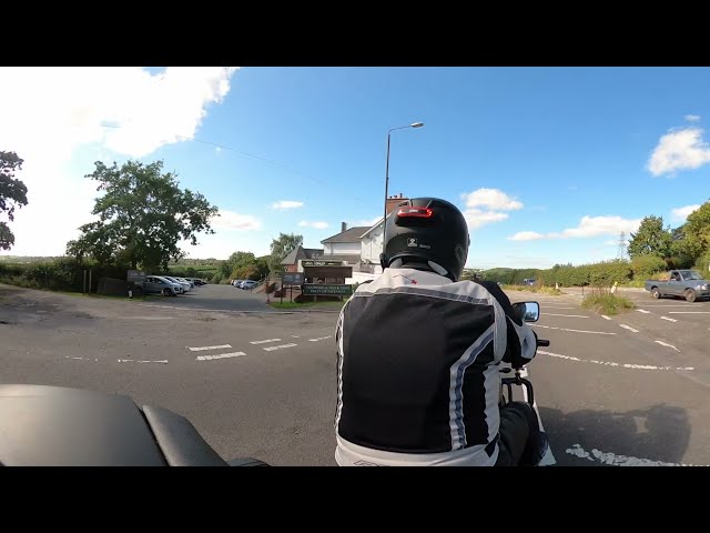 Immerse Yourself in Nature: 360 VR Motorcycle Ride through Scenic Derbyshire