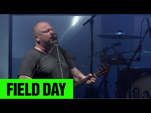 Pixies - Here Comes Your Man | Field Day 2014 | FestivoTV