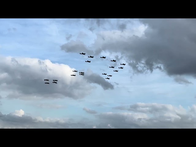 16 spitfires and 4 hurricanes at duxford Battle of Britain Airshow 🇬🇧