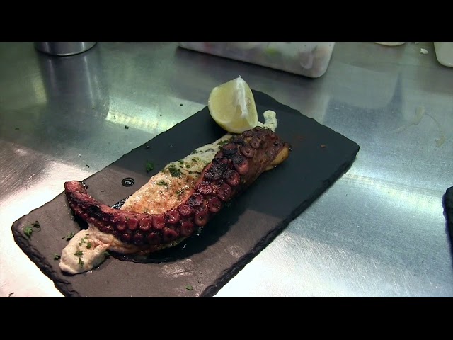 Cooking grilled octopus with Halloumi Glasgow