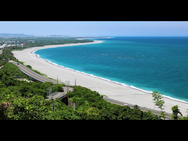 【在地台東美景】華源海灣｜南迴車流&遠方海灣