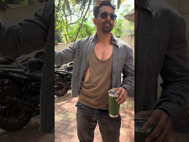 Harshvardhan Rane Spotted At Versova #harshavardhanrane #bollywoodtide #ytshorts #trending