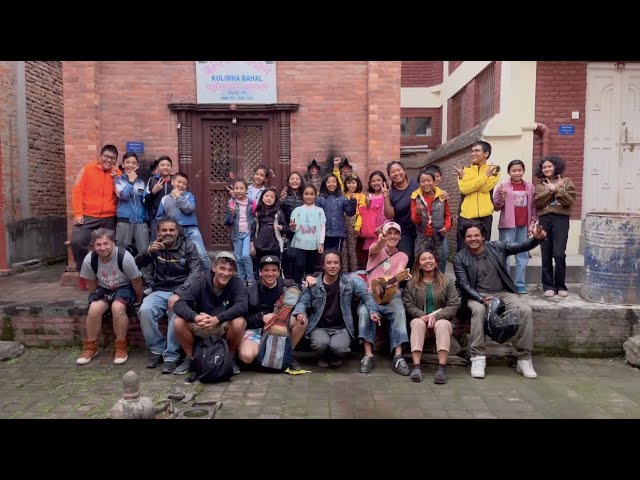 Manu Chao: One day at the "Musica Music Institute" in NEPAL !!